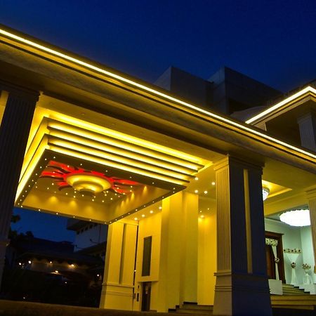 Hotel Blue Sky Kurunegala Eksteriør billede