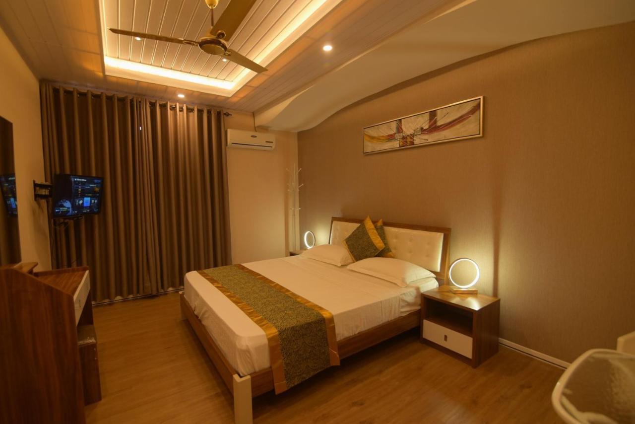 Hotel Blue Sky Kurunegala Eksteriør billede